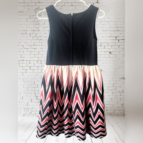 Xhiliration Black and Pink Chevron Dress Size Medium - Picture 4 of 6